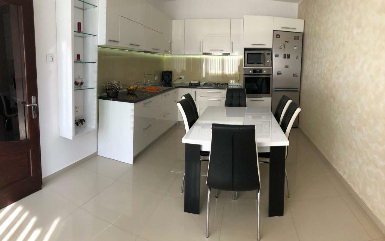 Отель Casa Leny Tohanu Nou Экстерьер фото